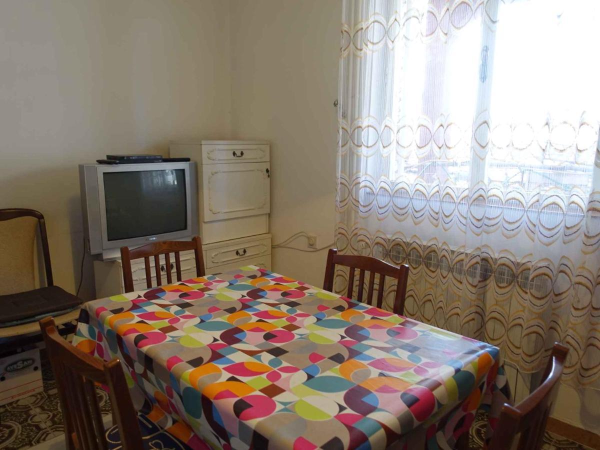 Apartment In Omisalj - Insel Krk 39736 Ngoại thất bức ảnh